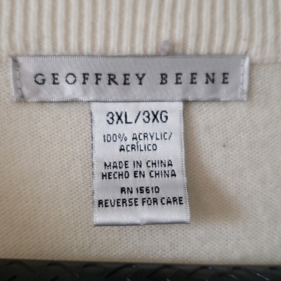 2/$20 Geoffrey Beene argyle sweater vest - Picture 2 of 3